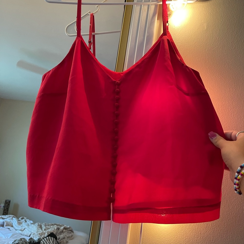 red cropped tank!!!